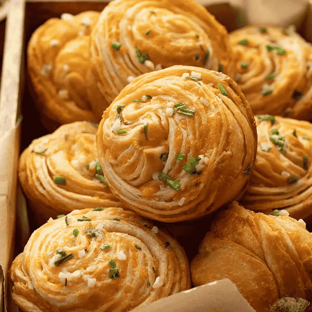 Cheesy Garlic Cruffins