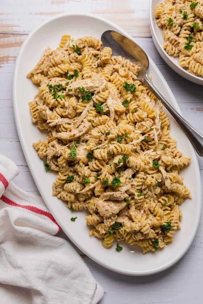 Easy Crockpot Garlic Parmesan Chicken Pasta Recipe