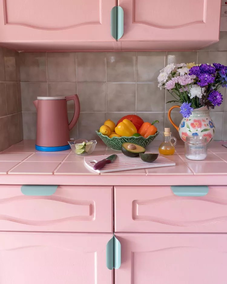 Geometric Pink Tiles for a Modern Look